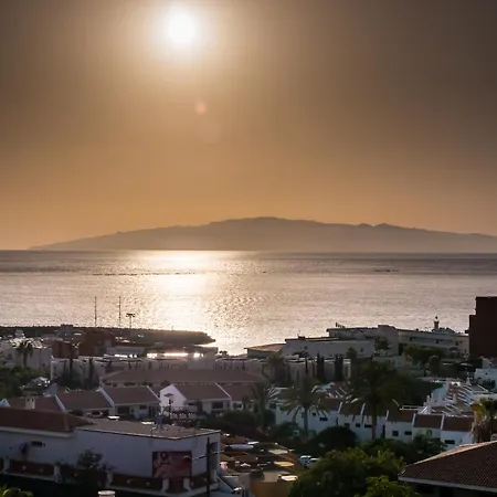 拉古纳公园一号酒店 3* 阿德耶